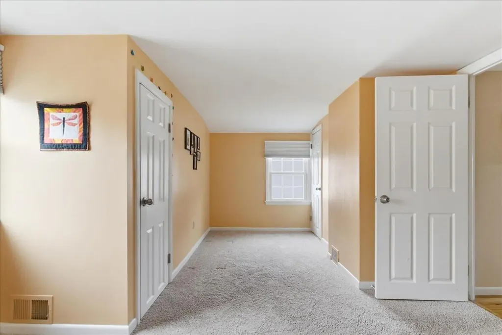 15 Grover Road Cape Elizabeth ME 04107