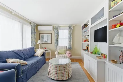 15 Grover Road Cape Elizabeth ME 04107