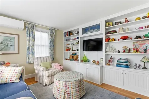 15 Grover Road Cape Elizabeth ME 04107