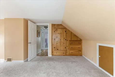 15 Grover Road Cape Elizabeth ME 04107