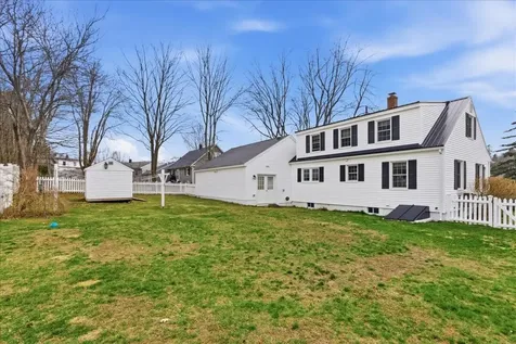 15 Grover Road Cape Elizabeth ME 04107