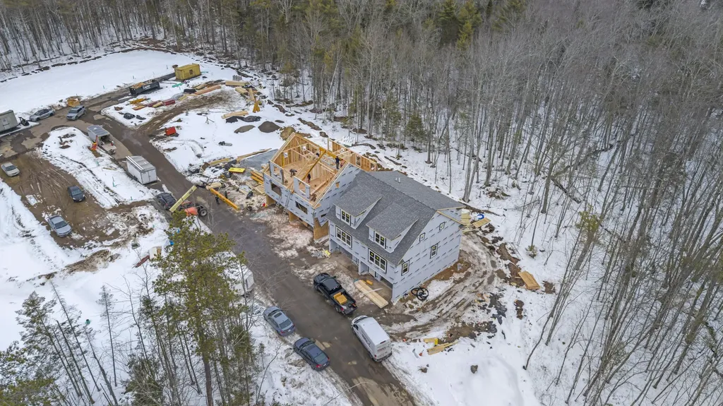 8 Creekside Court Kennebunk ME 04043
