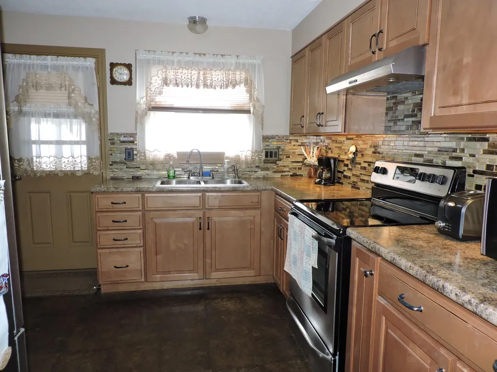7 Sixth Avenue Augusta ME 04330