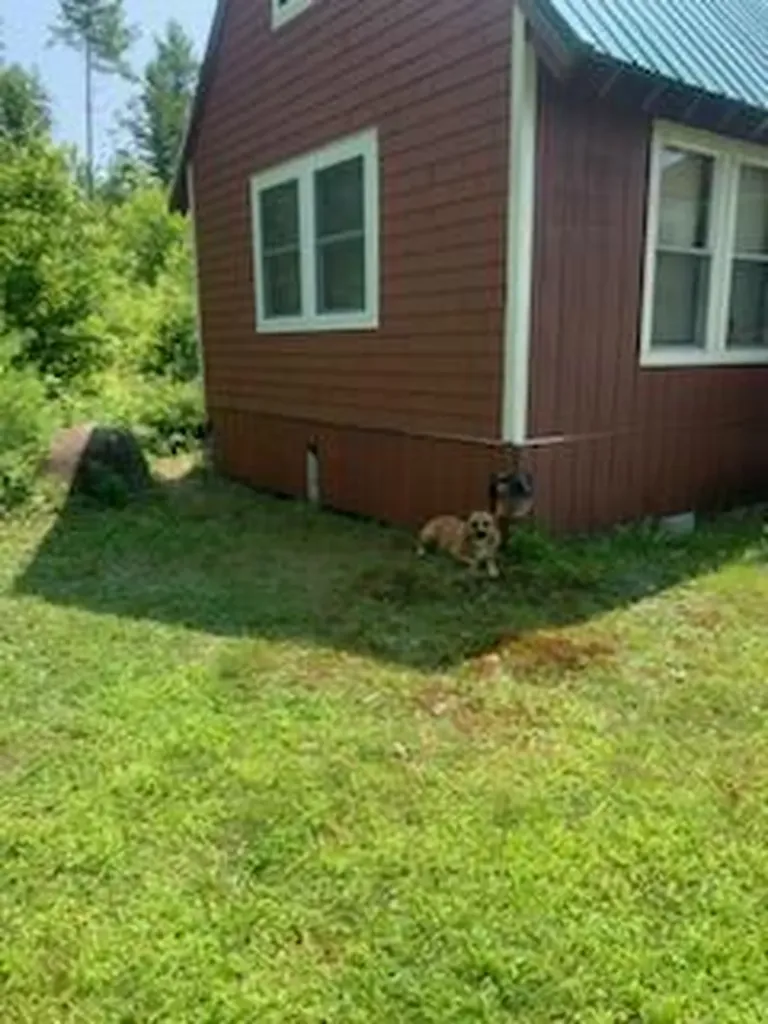 173 N Tamworth Road Oxford ME 04270