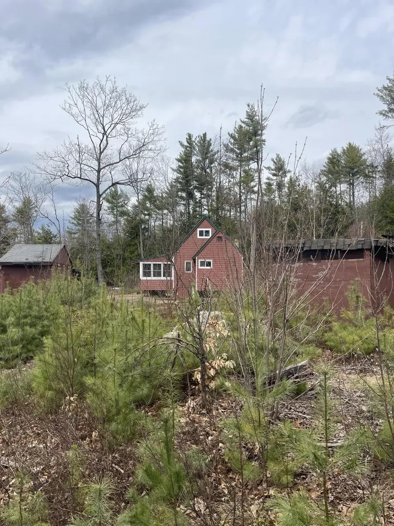 173 N Tamworth Road Oxford ME 04270