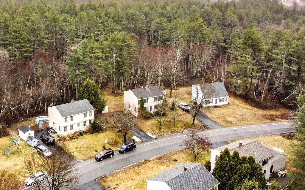 23 Crossing Brook Road Cumberland ME 04021