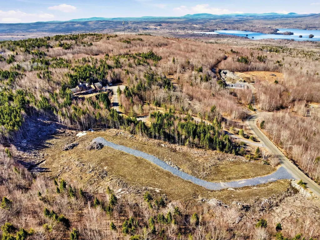 M10L15-12 Moosehead Isle Road Greenville ME 04441