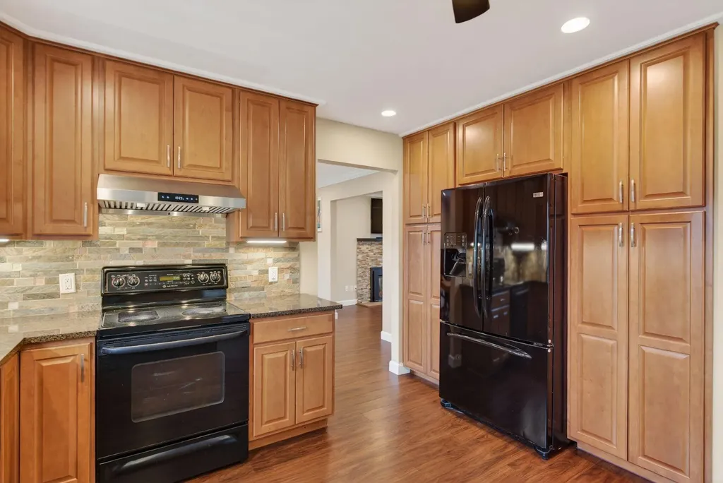 27 Forest Park Waterville ME 04901