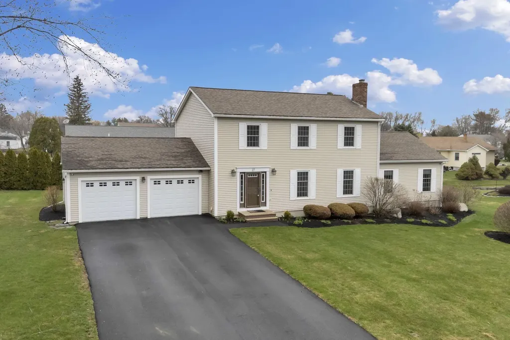 27 Forest Park Waterville ME 04901