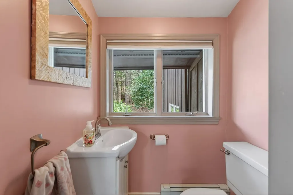 7 Brookside Drive Falmouth ME 04105
