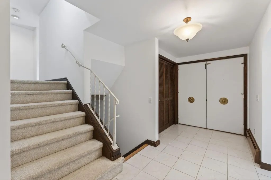 7 Brookside Drive Falmouth ME 04105