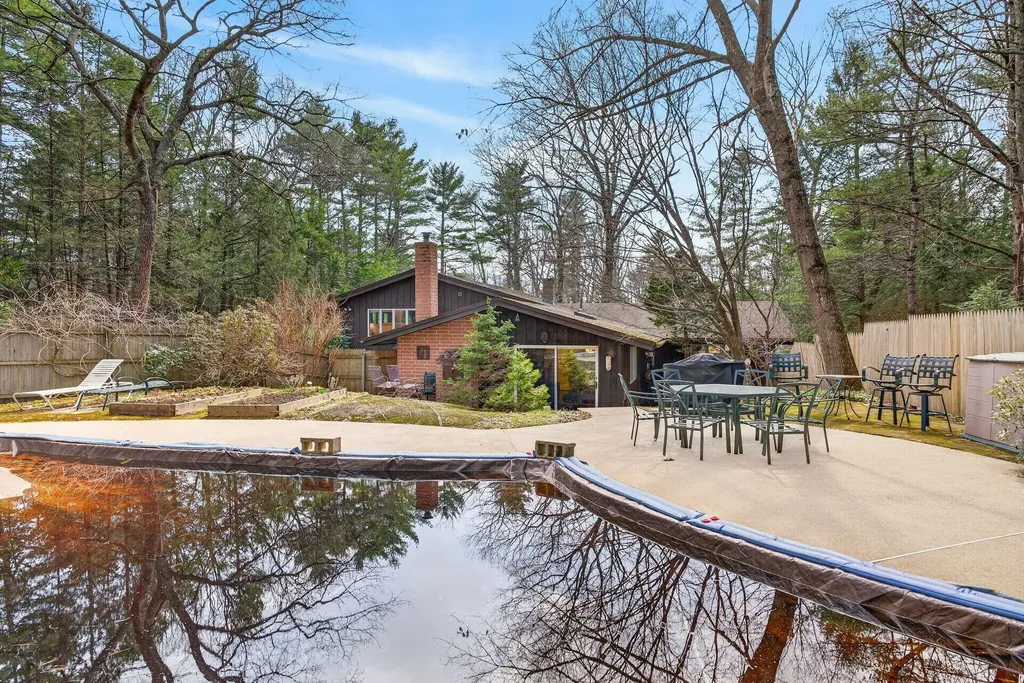 7 Brookside Drive Falmouth ME 04105