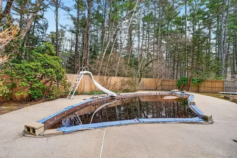 7 Brookside Drive Falmouth ME 04105