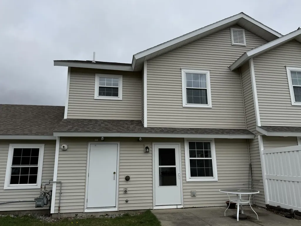 15 Forrestal Drive Brunswick ME 04011