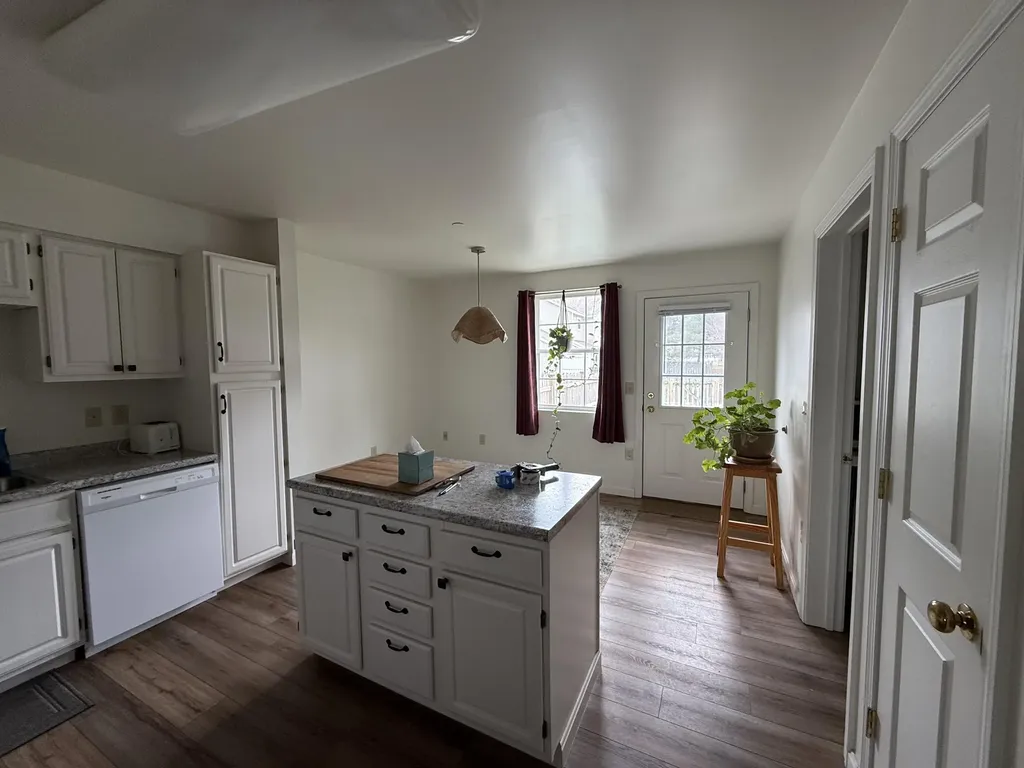 15 Forrestal Drive Brunswick ME 04011