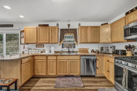 16 Death Valley Road Minot ME 04258