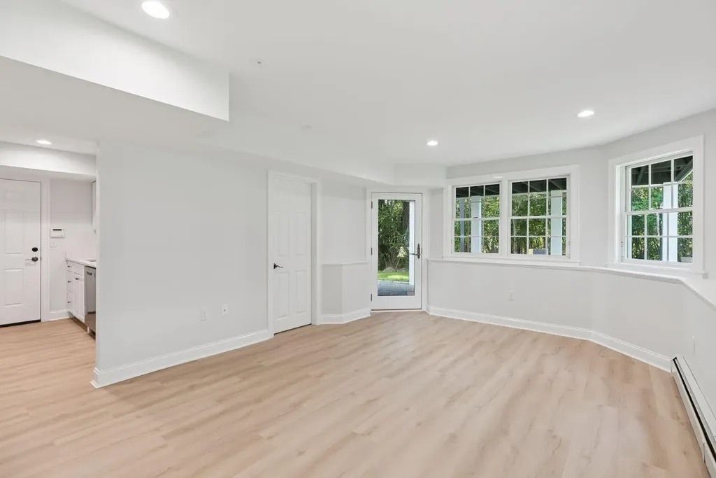 8 Harrison Avenue York ME 03909
