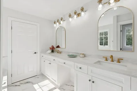8 Harrison Avenue York ME 03909