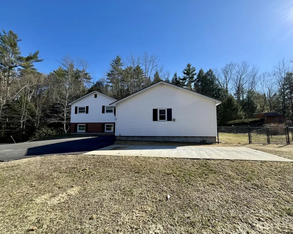 76 Rayville Road Otisfield ME 04270