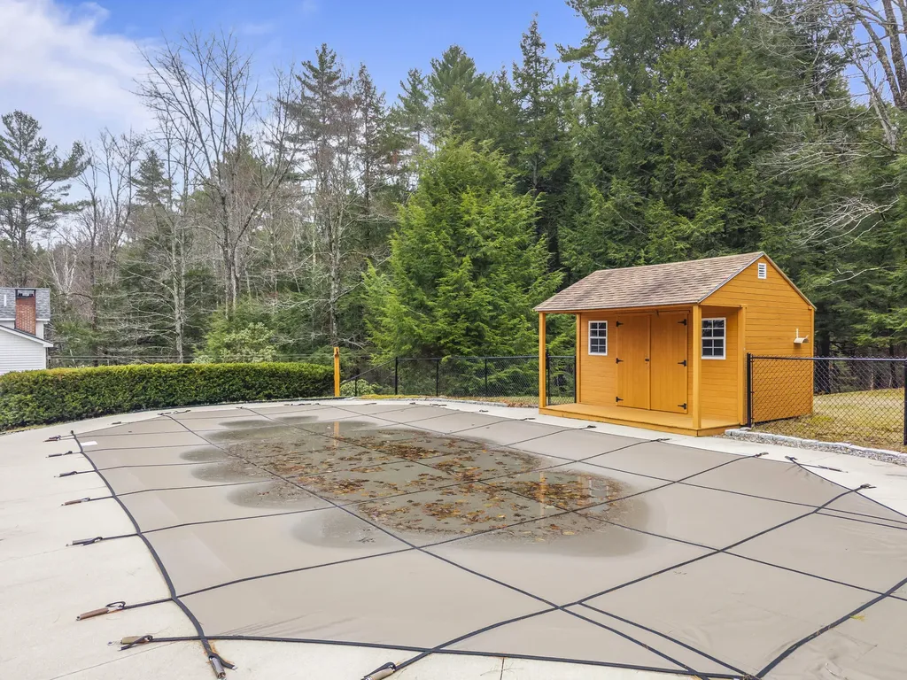 76 Rayville Road Otisfield ME 04270