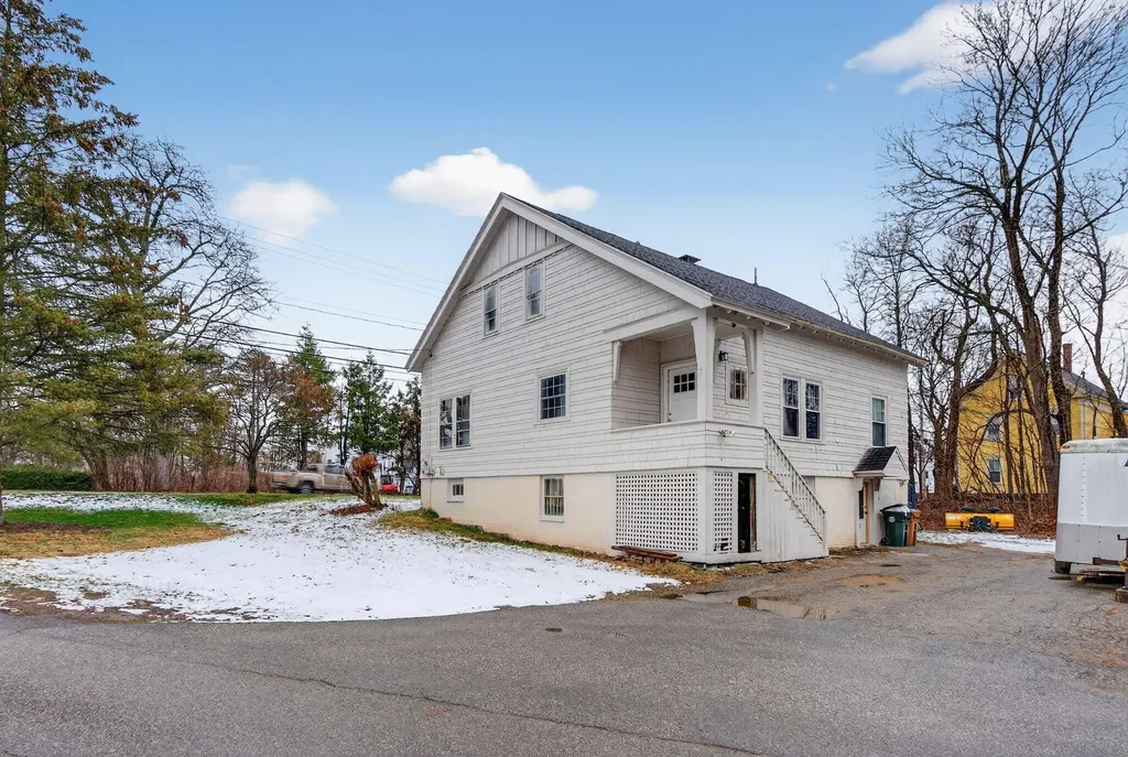 106 North Street Saco ME 04072