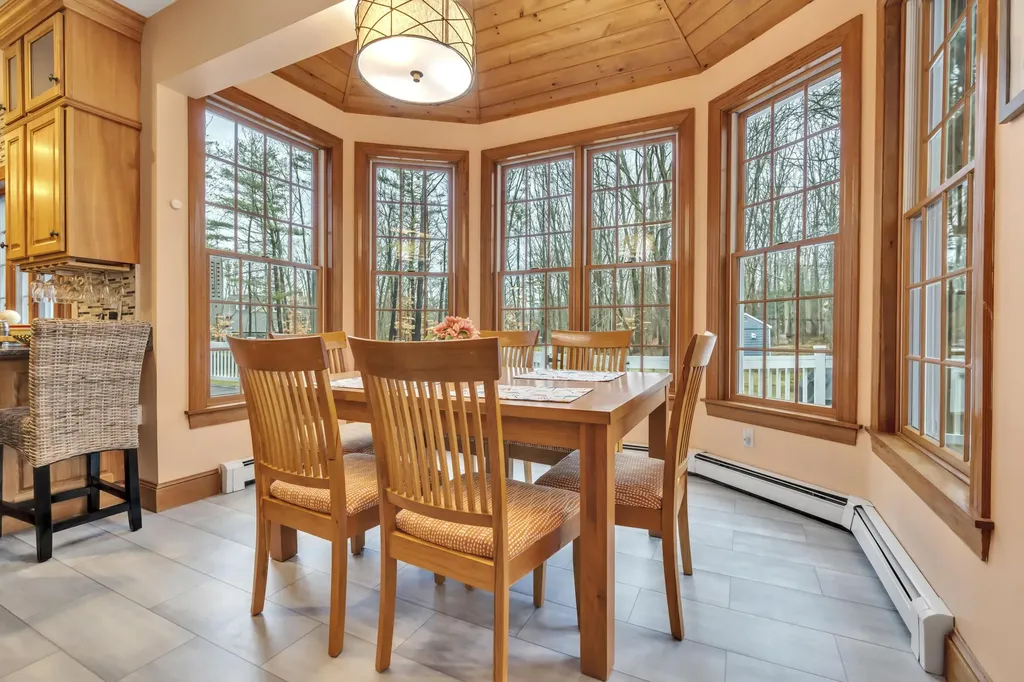 30 Rebecca Road Ogunquit ME 03907