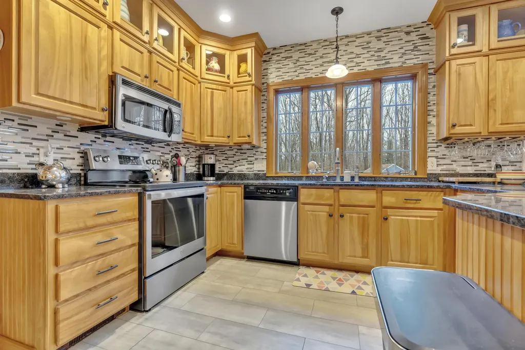 30 Rebecca Road Ogunquit ME 03907