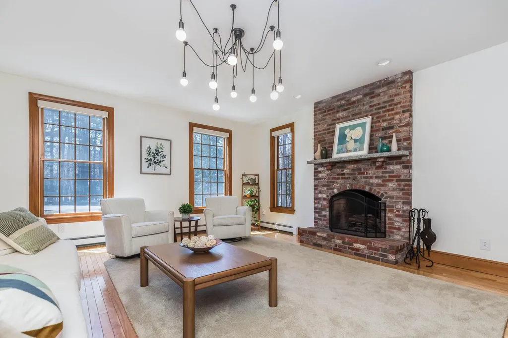 30 Rebecca Road Ogunquit ME 03907