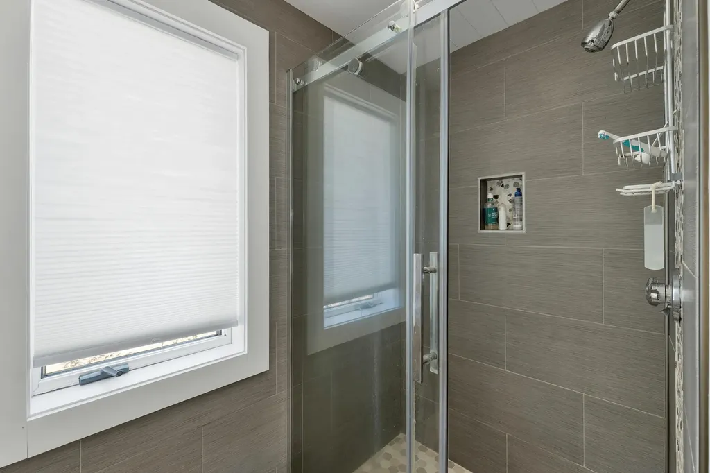 50 James Farm Road Lee NH 03861