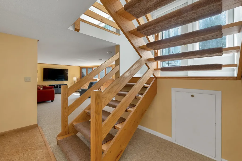50 James Farm Road Lee NH 03861