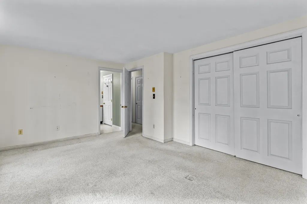 27 Cluf Bay Road Brunswick ME 04011