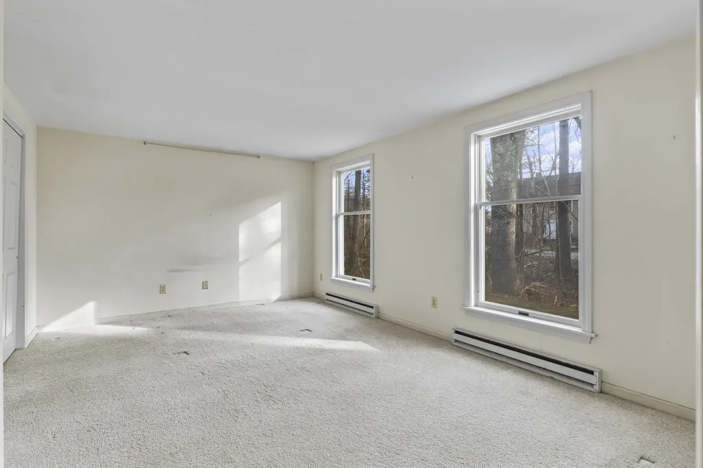 27 Cluf Bay Road Brunswick ME 04011