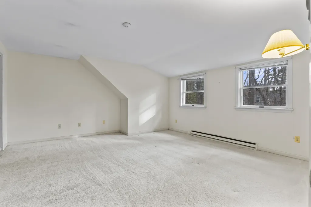 27 Cluf Bay Road Brunswick ME 04011