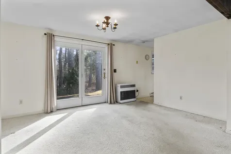 27 Cluf Bay Road Brunswick ME 04011