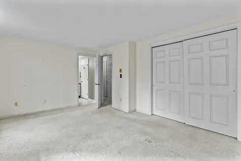 27 Cluf Bay Road Brunswick ME 04011