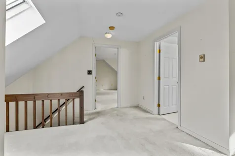 27 Cluf Bay Road Brunswick ME 04011