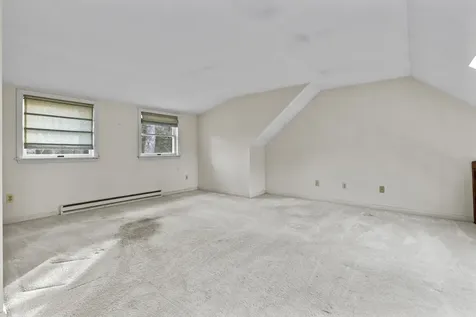 27 Cluf Bay Road Brunswick ME 04011