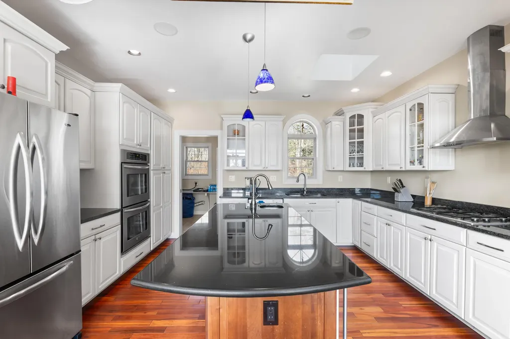 49 Bagaduce Lane Penobscot ME 04476