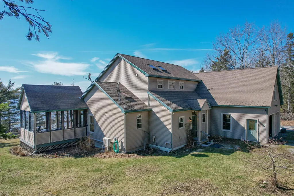 49 Bagaduce Lane Penobscot ME 04476