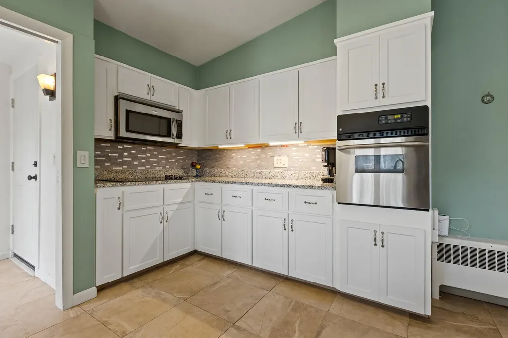 54 Sunset Avenue Auburn ME 04210