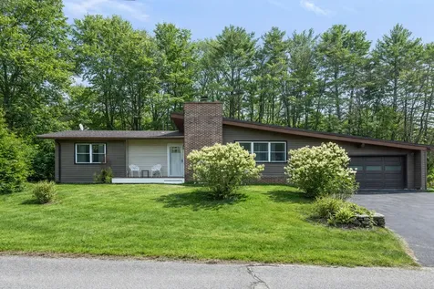 54 Sunset Avenue Auburn ME 04210