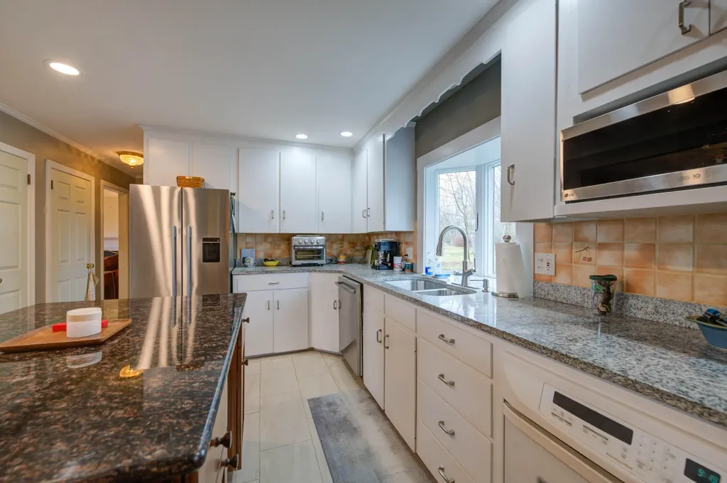 315 River Road Windham ME 04062