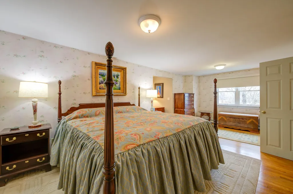 315 River Road Windham ME 04062