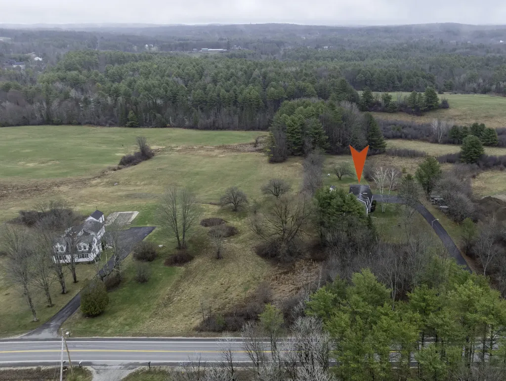 315 River Road Windham ME 04062