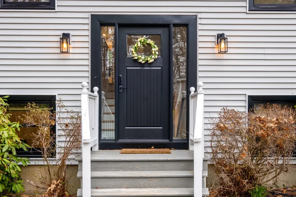 7 Camden Avenue York ME 03909