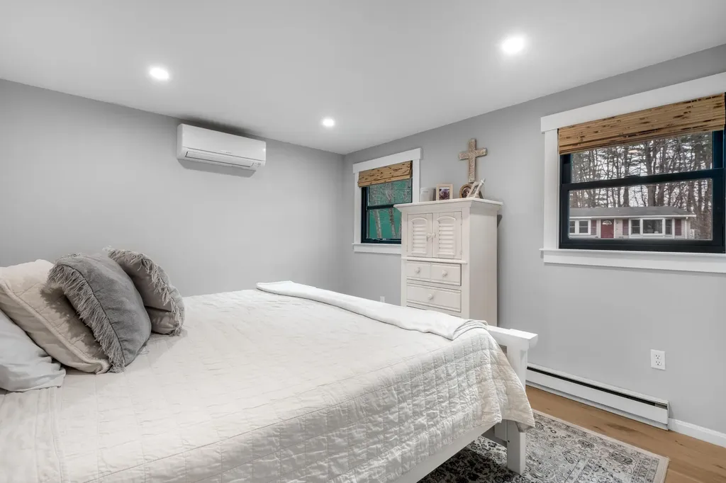 7 Camden Avenue York ME 03909