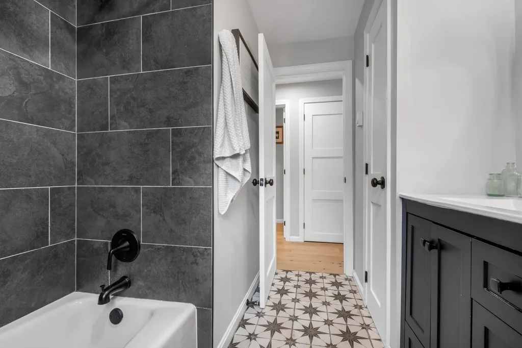 7 Camden Avenue York ME 03909