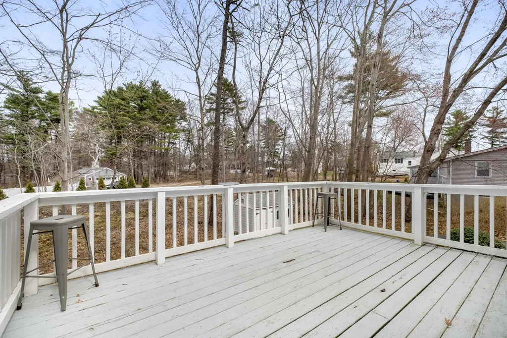 7 Camden Avenue York ME 03909
