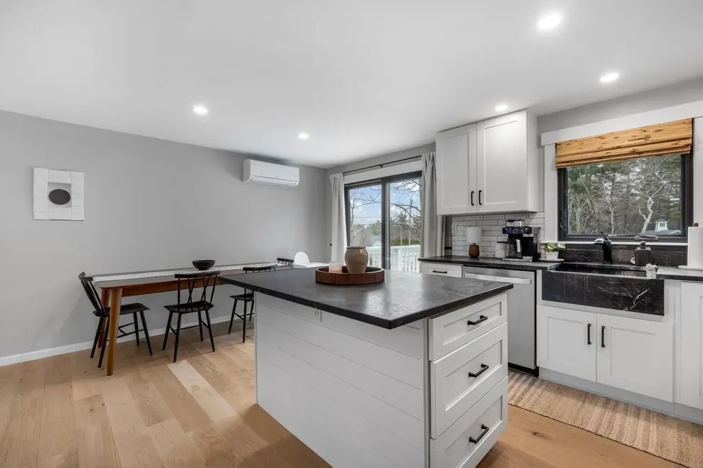 7 Camden Avenue York ME 03909