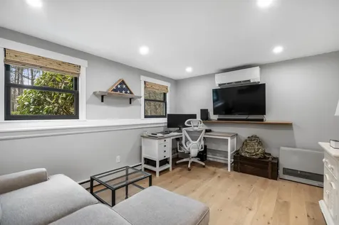 7 Camden Avenue York ME 03909